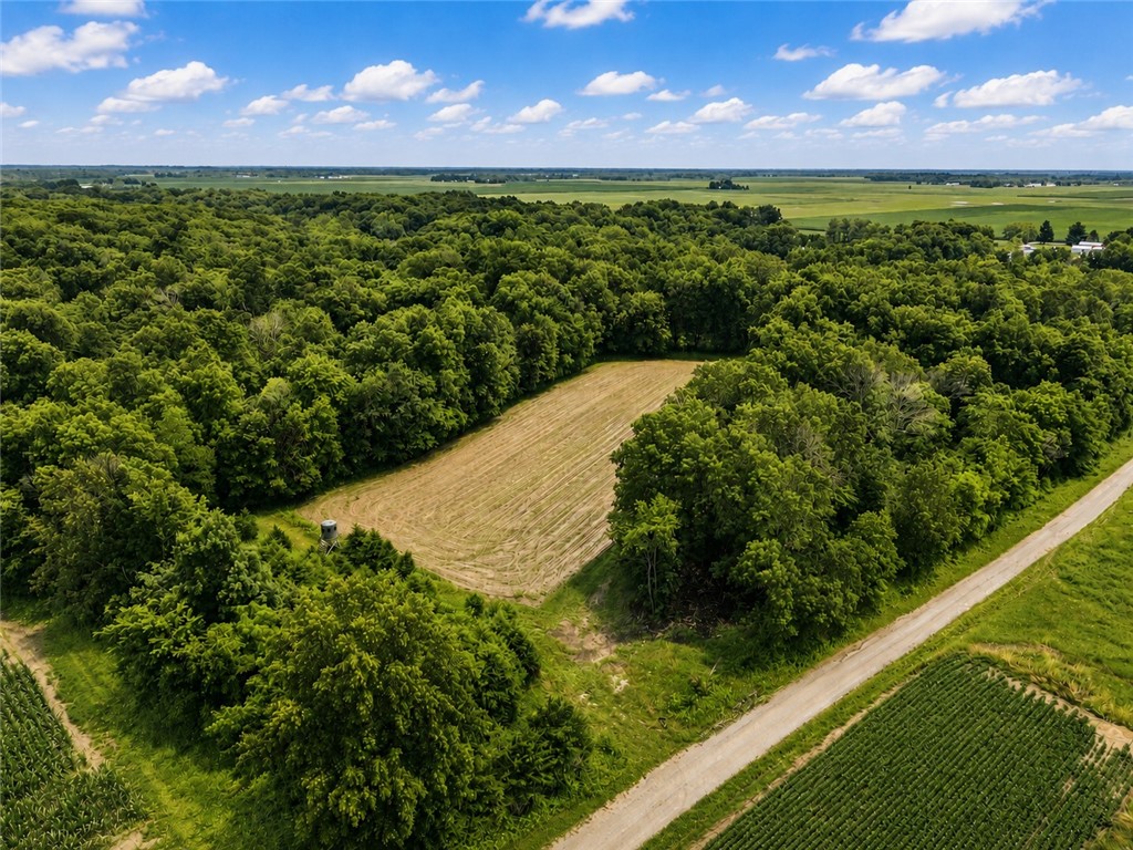 1270 E County Road Property Photo 2