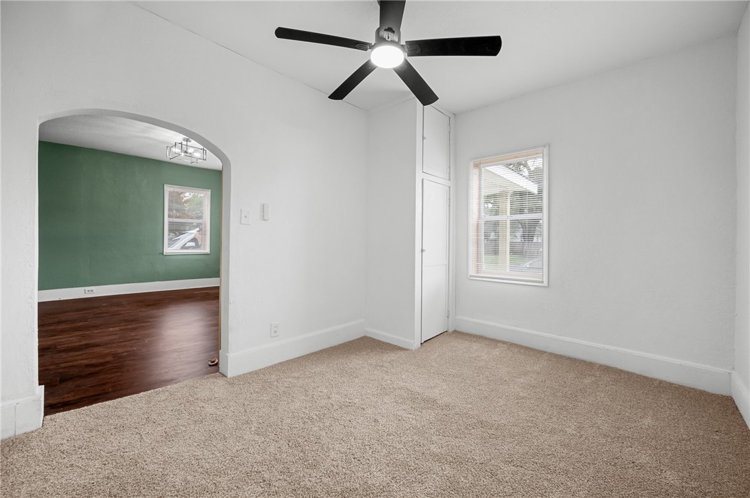 306 E Madison Street Property Photo 11