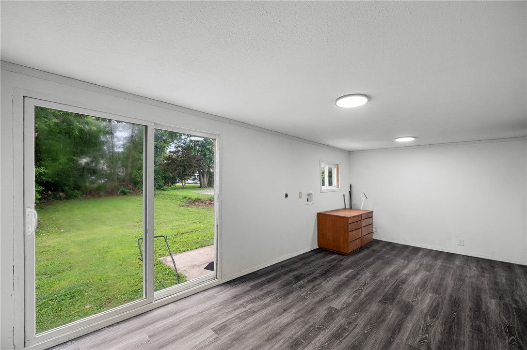 306 E Madison Street Property Photo 15
