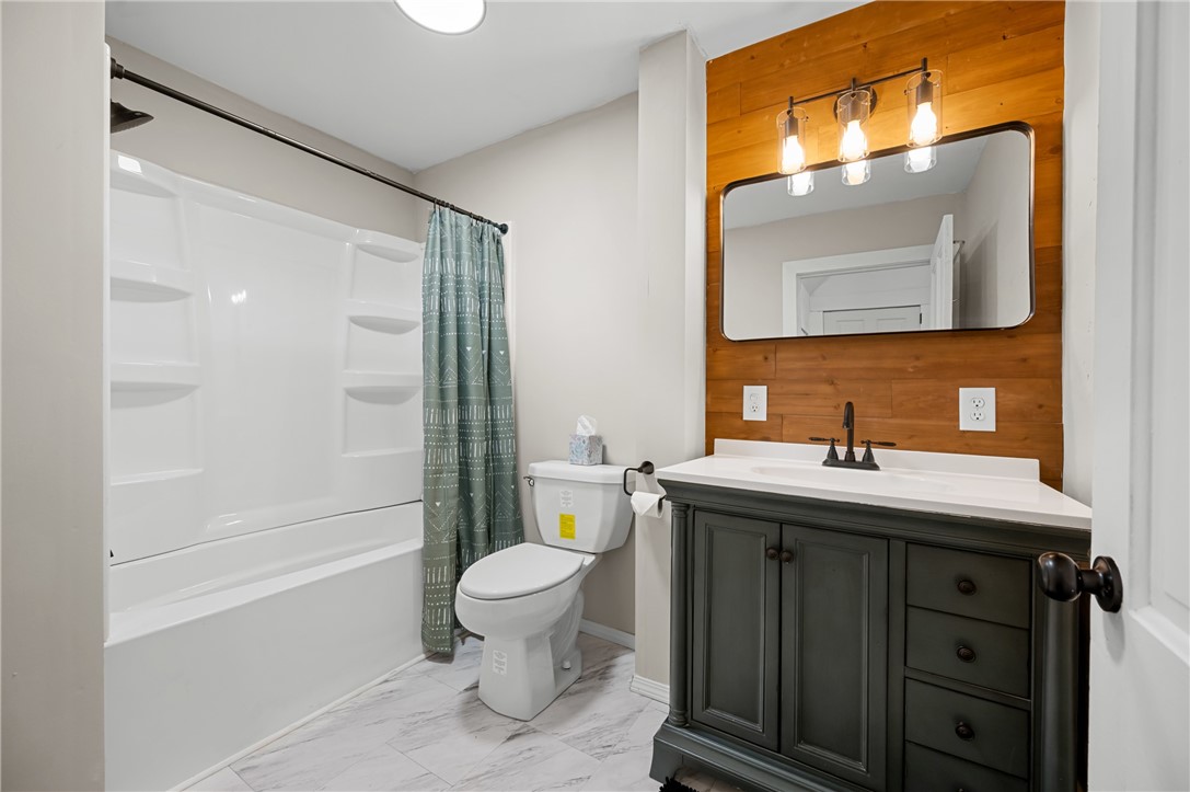 306 E Madison Street Property Photo 16