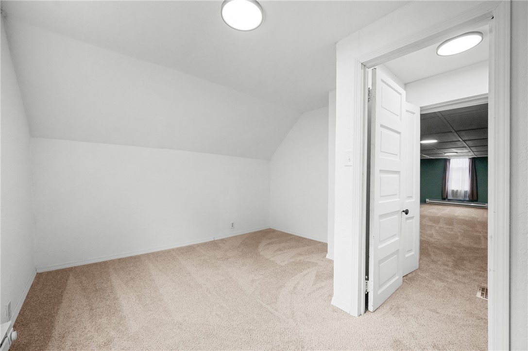 306 E Madison Street Property Photo 21