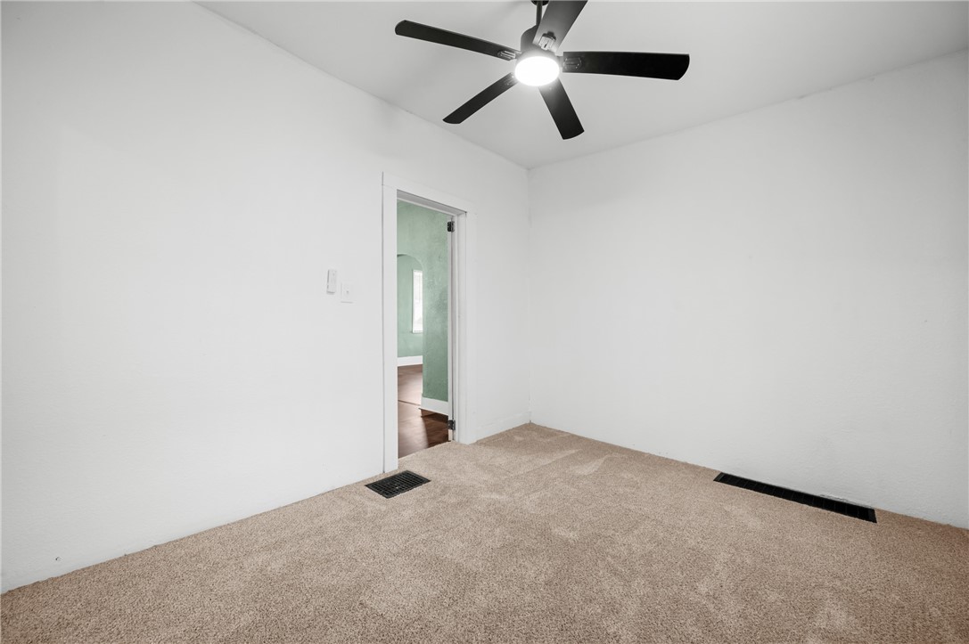 306 E Madison Street Property Photo 22