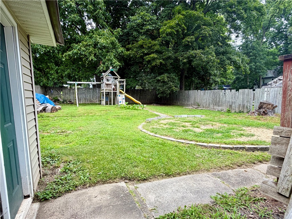 207 S Hickory Street Property Photo 10