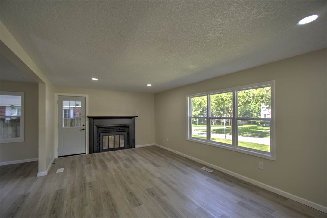 214 S Linden Avenue Property Photo 7