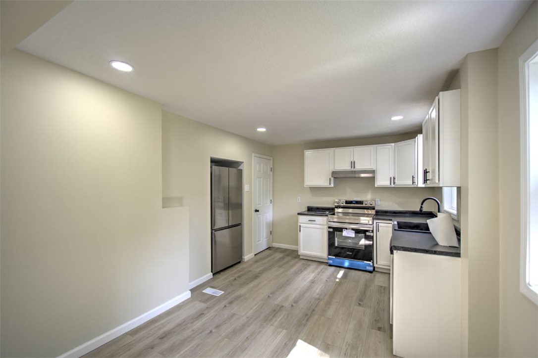 214 S Linden Avenue Property Photo 11