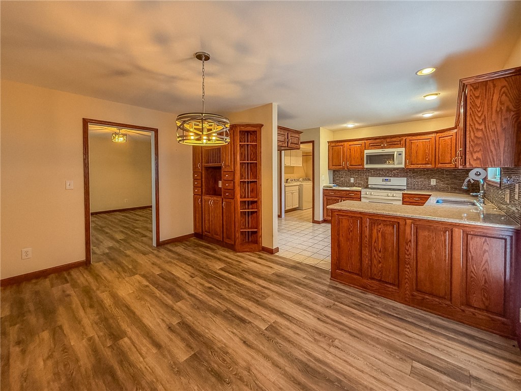 17 Lafayette Meadows Property Photo 7