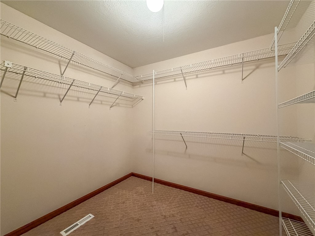 17 Lafayette Meadows Property Photo 15