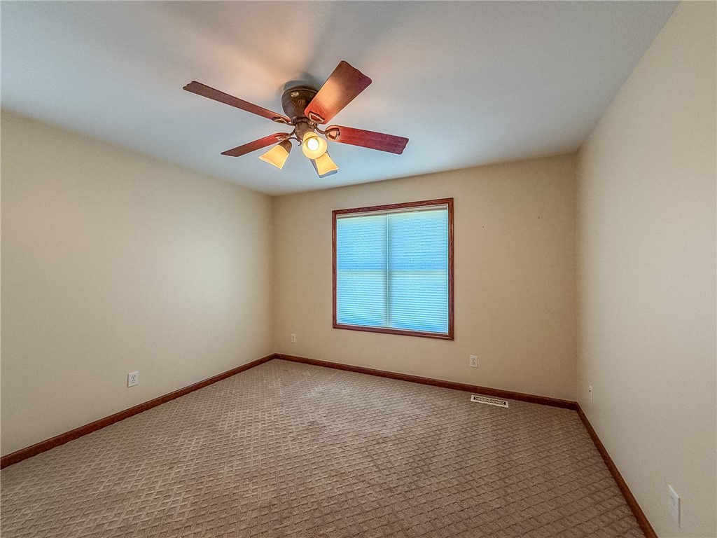 17 Lafayette Meadows Property Photo 22