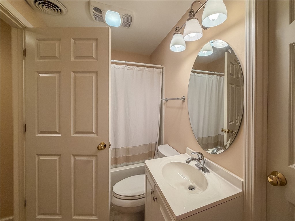 17 Lafayette Meadows Property Photo 32