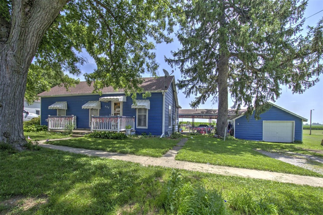 232 Locust Street Property Photo 1