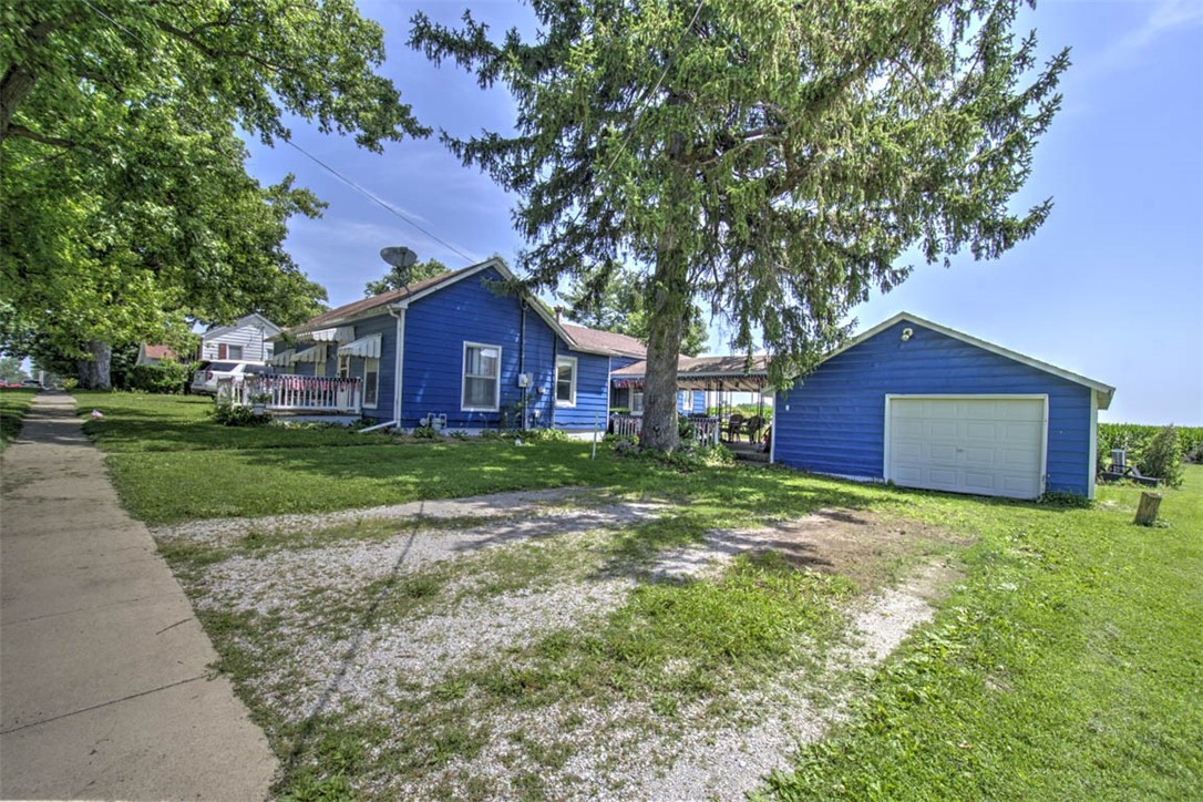 232 Locust Street Property Photo 2