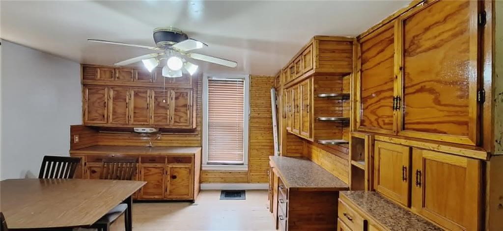 409 Ann Street Property Photo 5