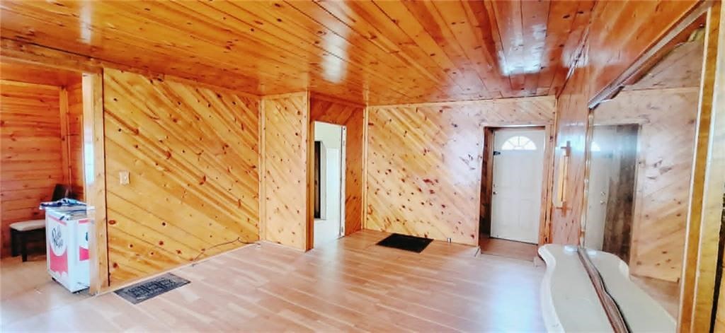 409 Ann Street Property Photo 6