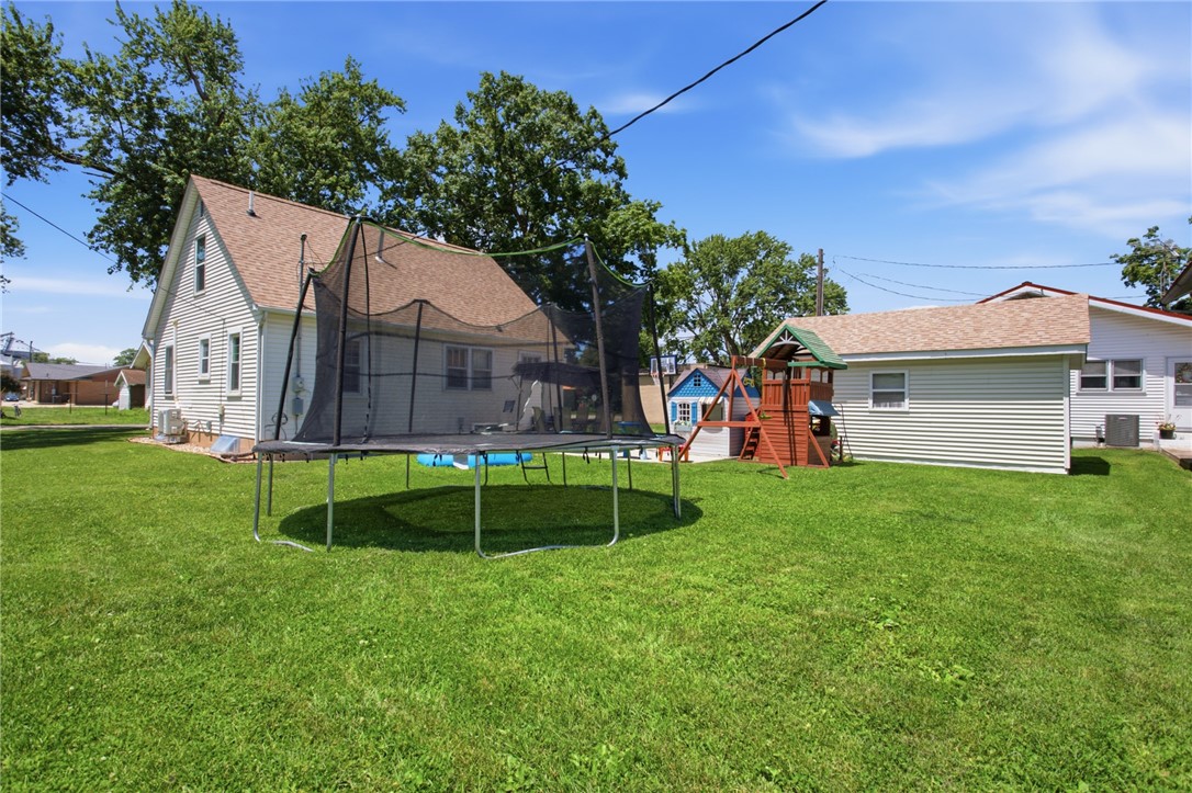 126 2nd Street Property Photo 4