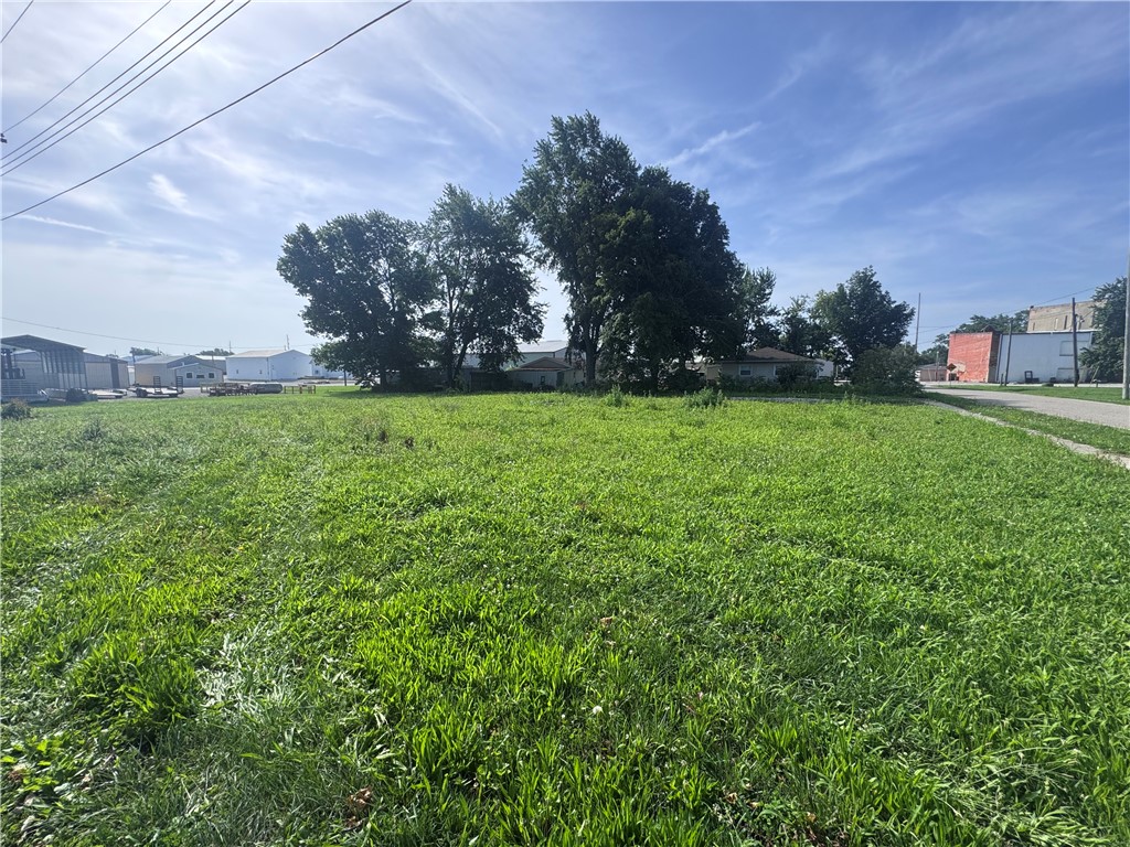 111 Poplar Street Property Photo 1