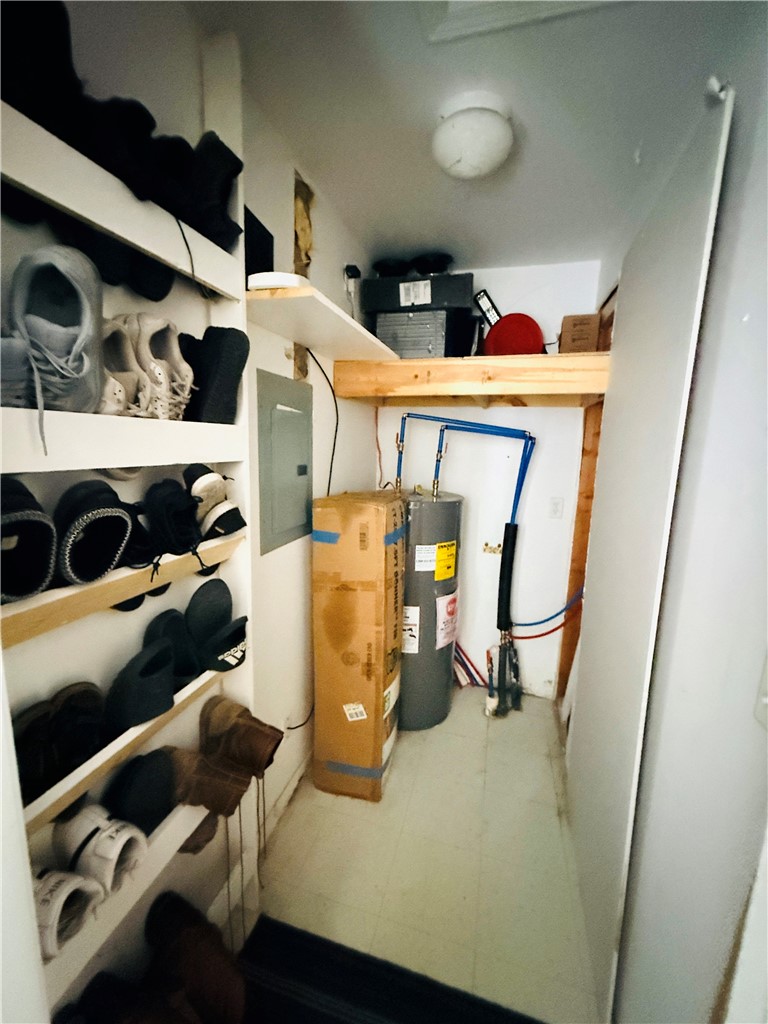 411 W Washington Street Property Photo 25