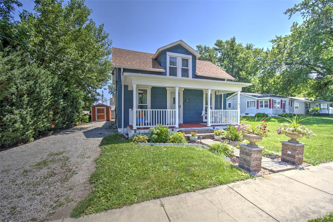 114 S Oak Street Property Photo 6