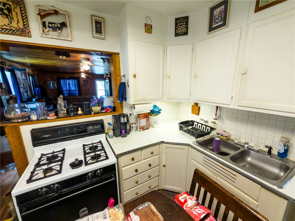 611 E Jackson Avenue Property Photo 9