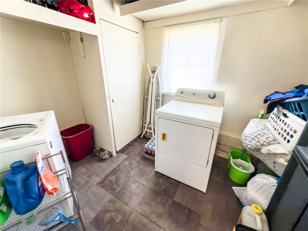 611 E Jackson Avenue Property Photo 16