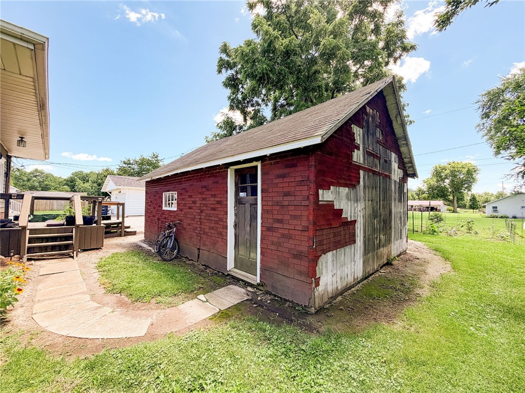 611 E Jackson Avenue Property Photo 18