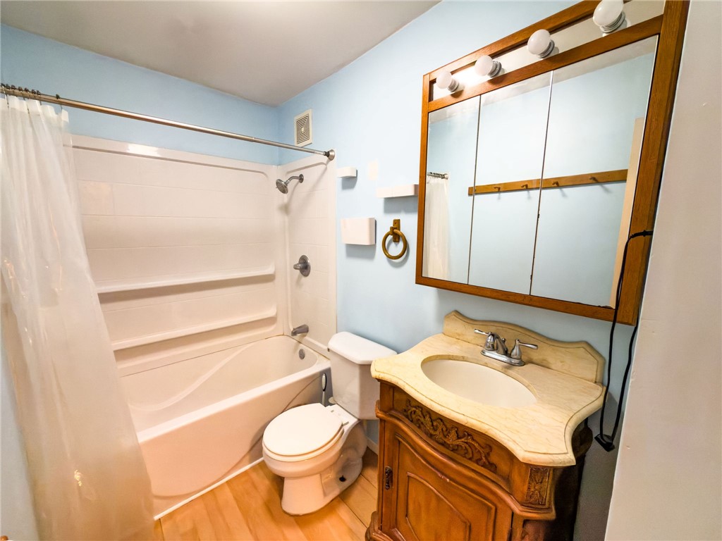 703 Kenton Street Property Photo 16