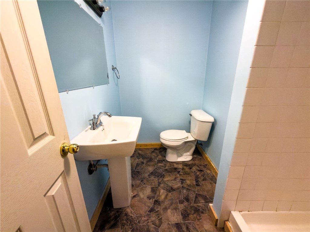 703 Kenton Street Property Photo 27