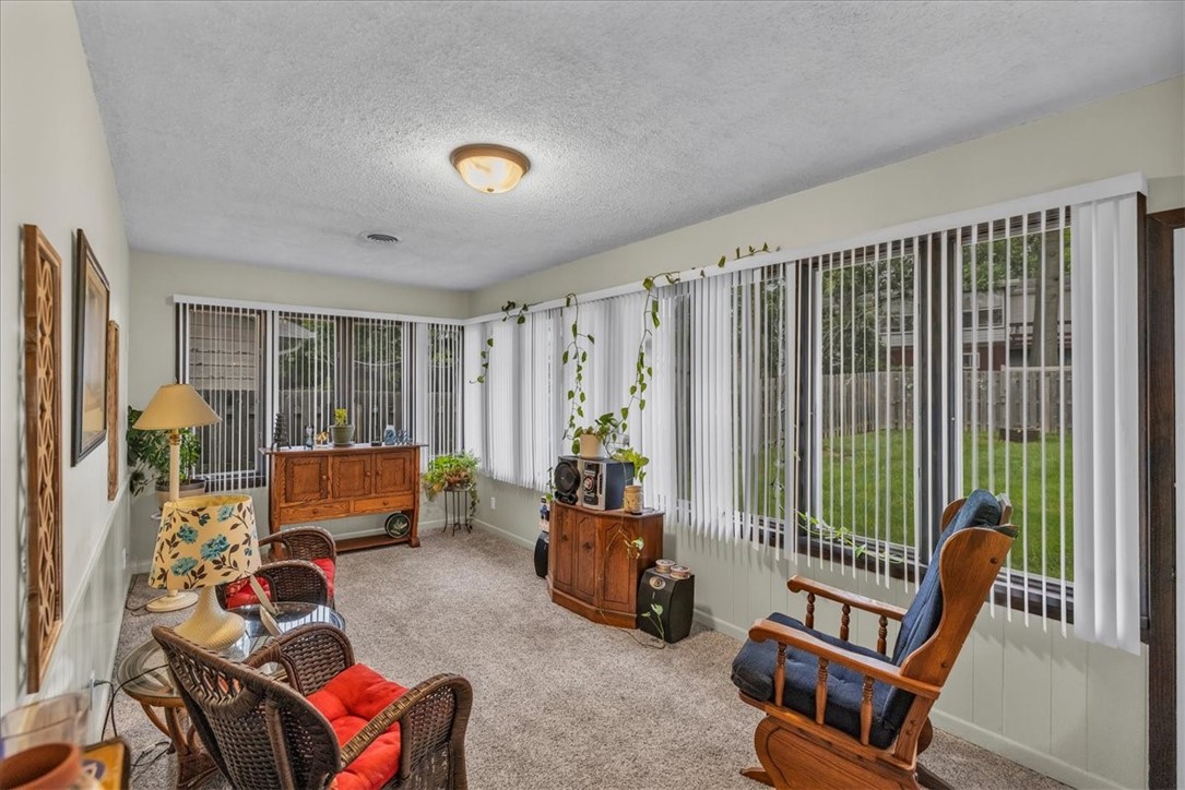 2220 W Ravina Park Road Property Photo 10