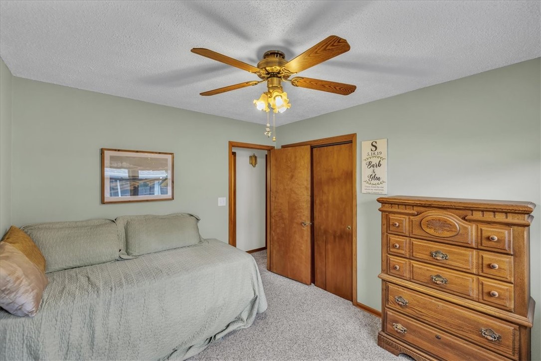 2220 W Ravina Park Road Property Photo 21