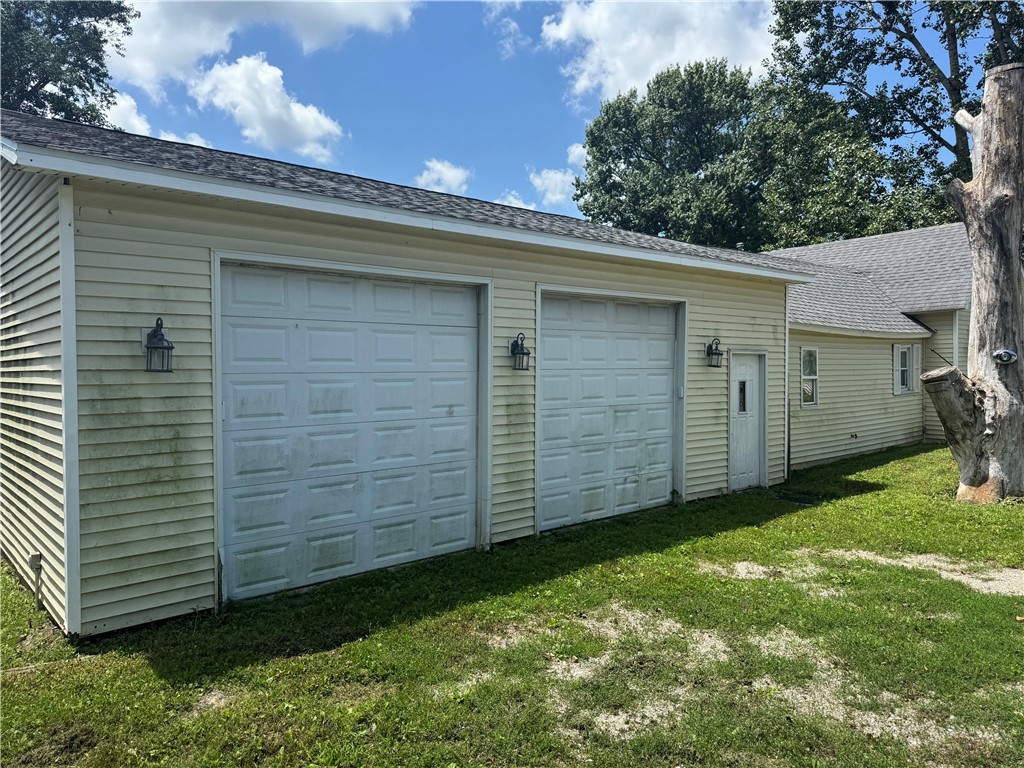 320 Walnut Street Property Photo 3