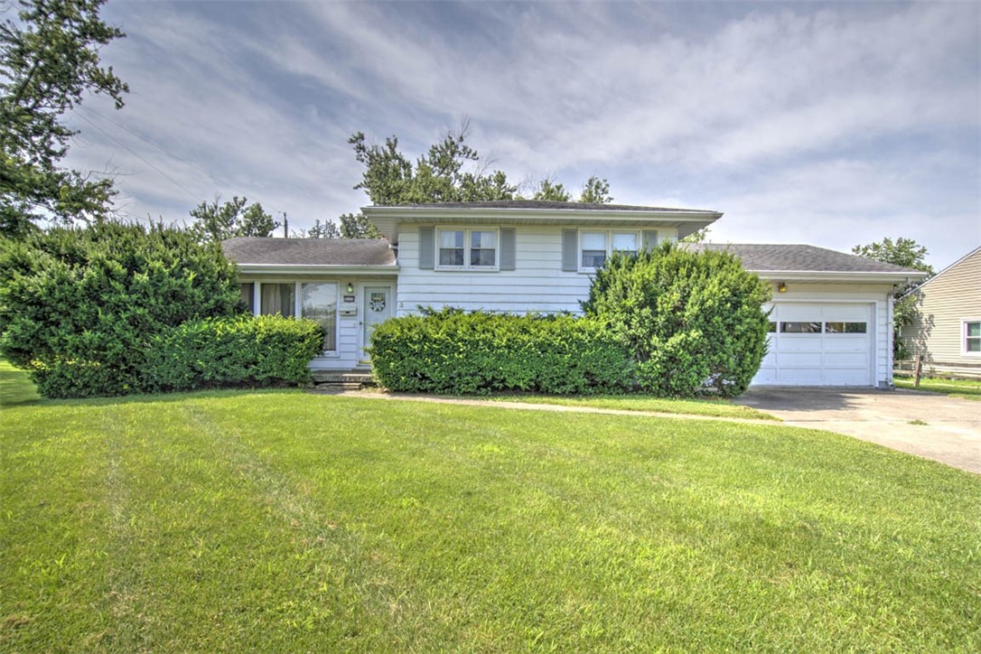 3113 E Chestnut Avenue Property Photo 1