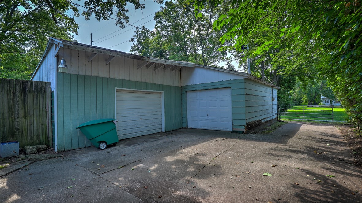 953 W Macon Street Property Photo 7