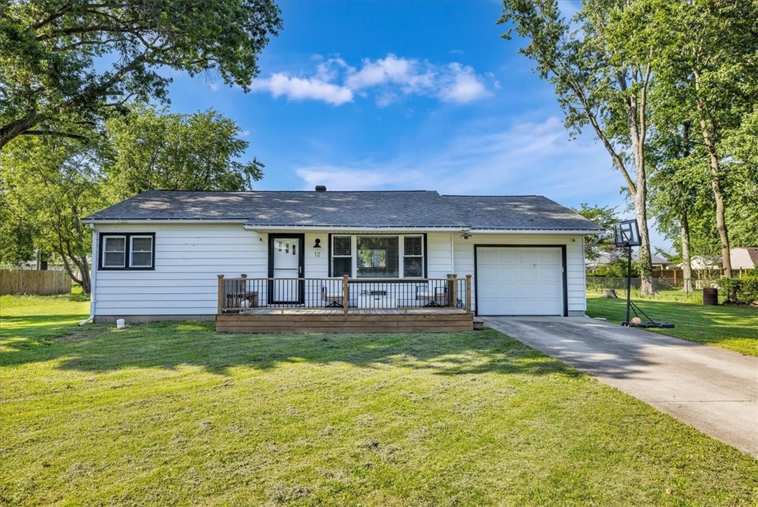 12 Iola Court