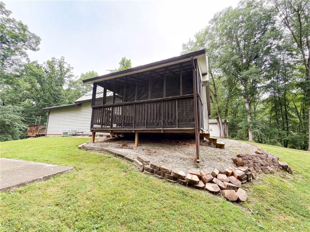 19656 N 2250th Street Property Photo 25