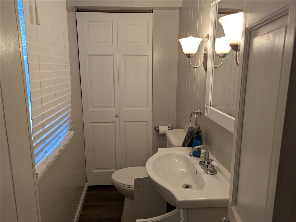 709 Ten Broeck Street Property Photo 7