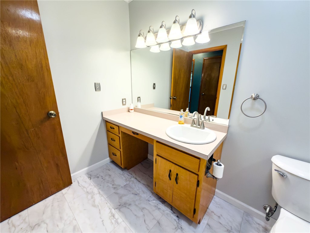 1108 S Prairie Street Property Photo 10