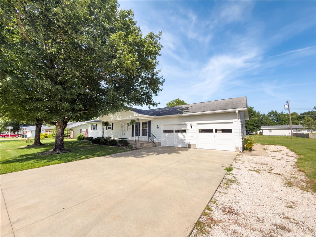 1108 S Prairie Street Property Photo 48