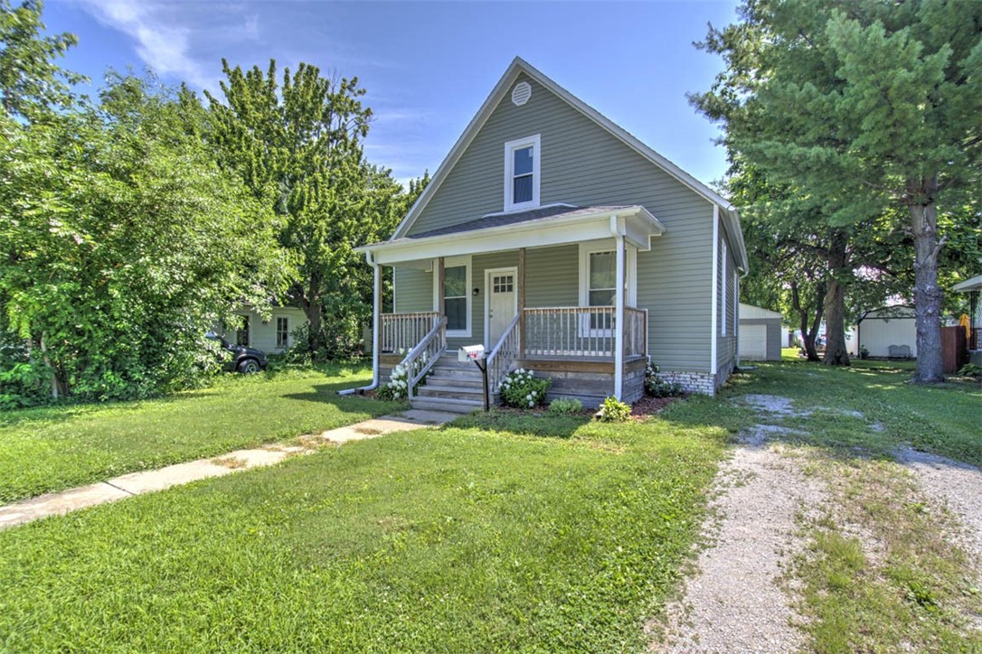 110 N Poplar Street Property Photo 8