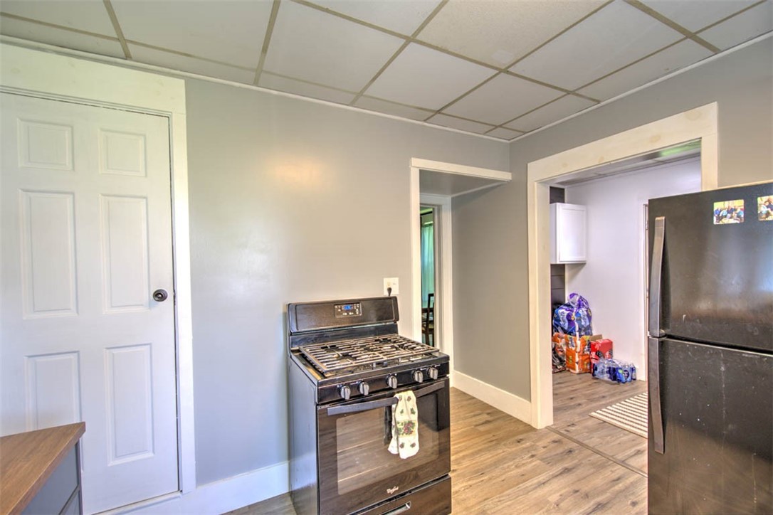 110 N Poplar Street Property Photo 15