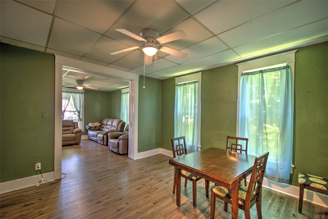 110 N Poplar Street Property Photo 16