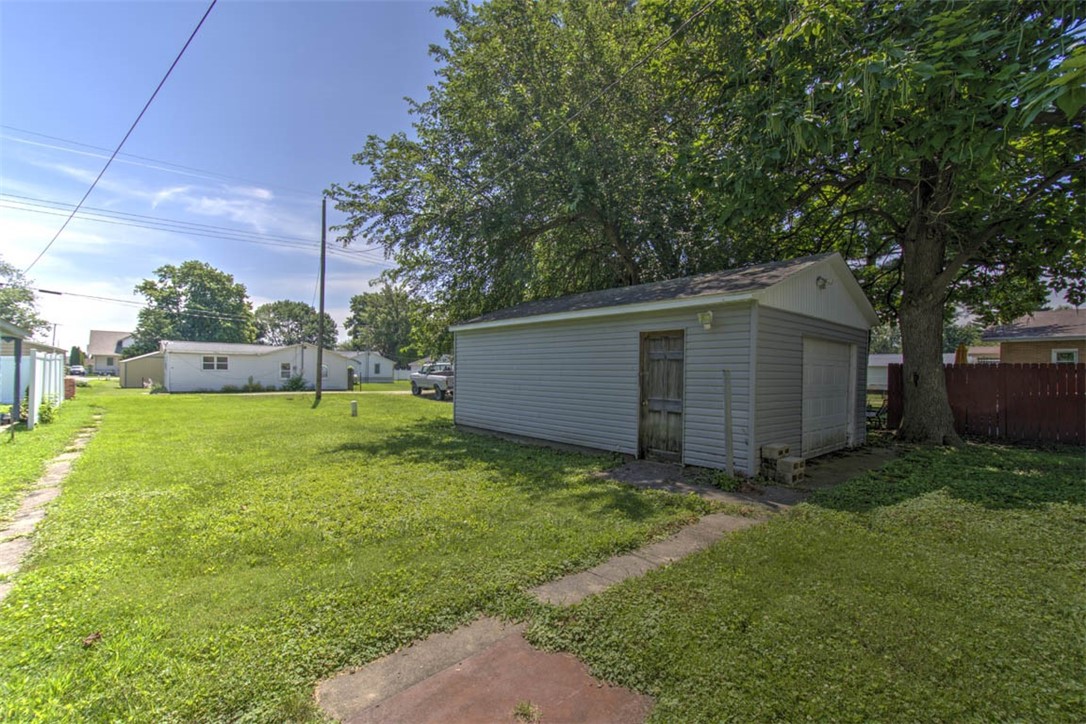 110 N Poplar Street Property Photo 26