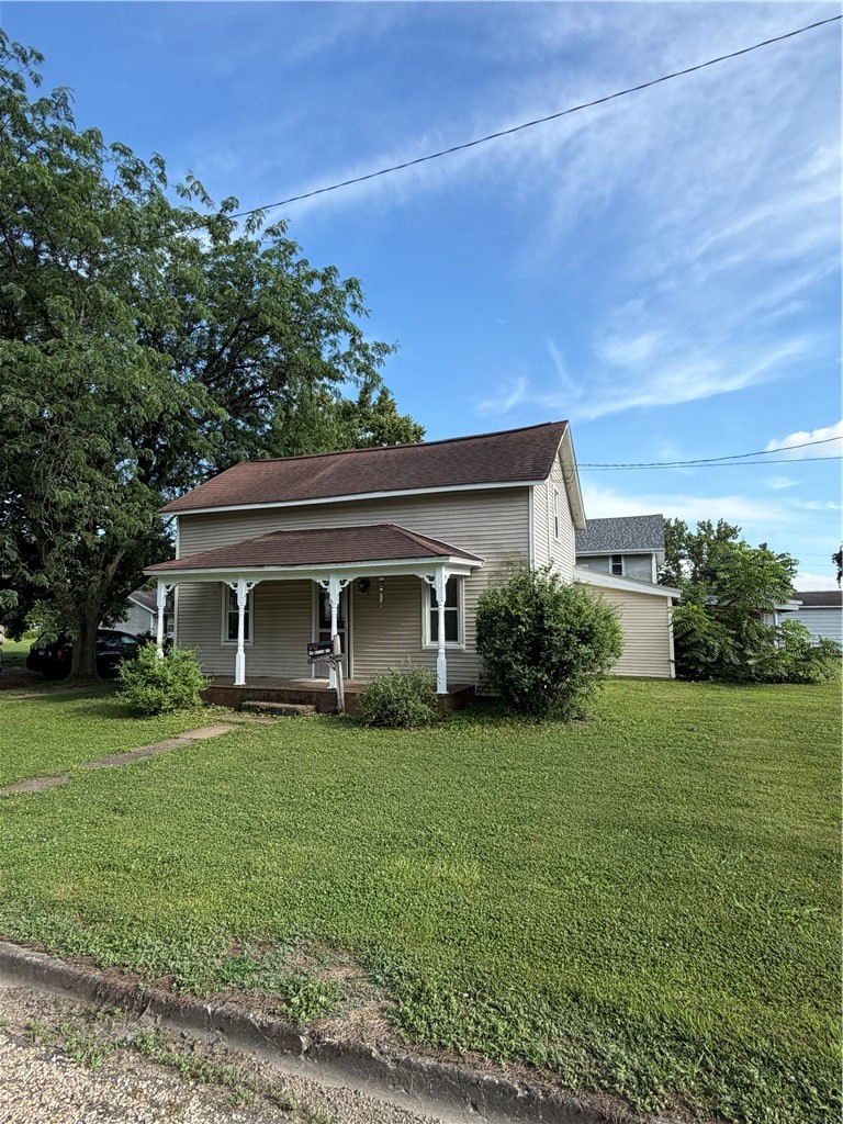 8 E Madison Avenue Property Photo 1