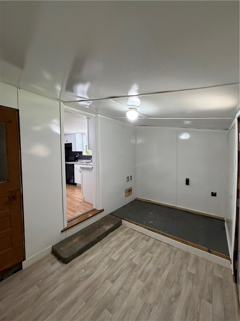 8 E Madison Avenue Property Photo 7