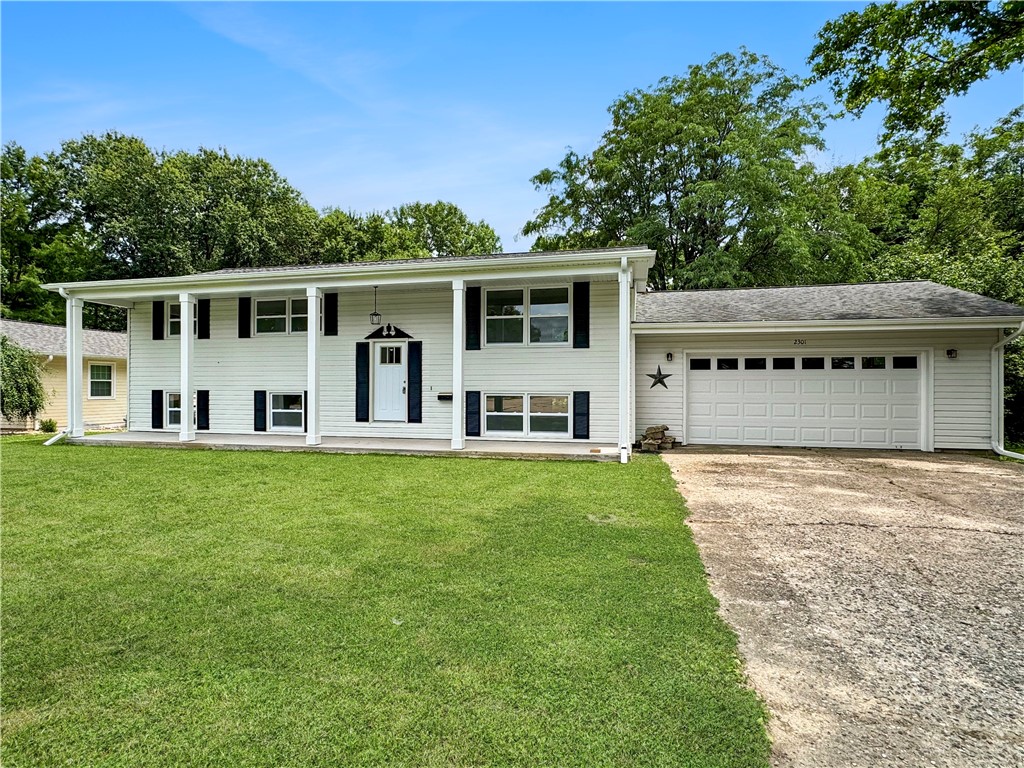 2301 Cortland Drive Property Photo 1