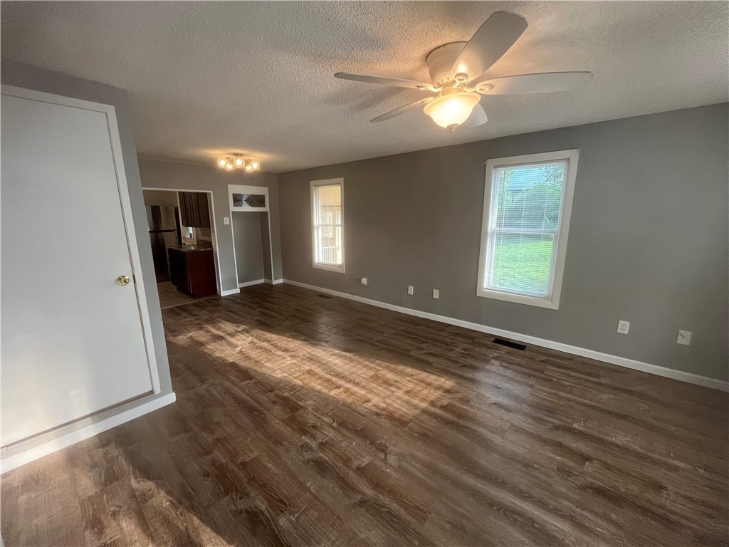 322 B Street Property Photo 5