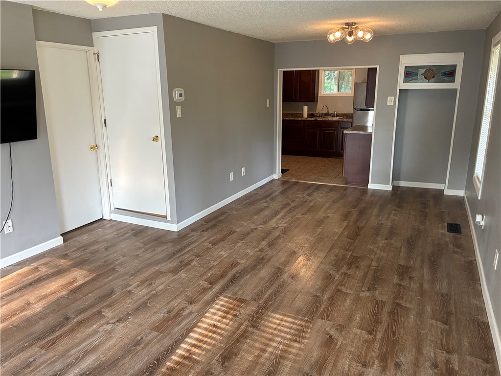 322 B Street Property Photo 6