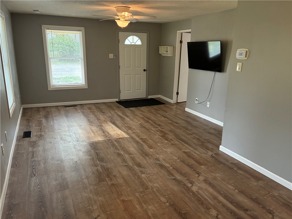 322 B Street Property Photo 7