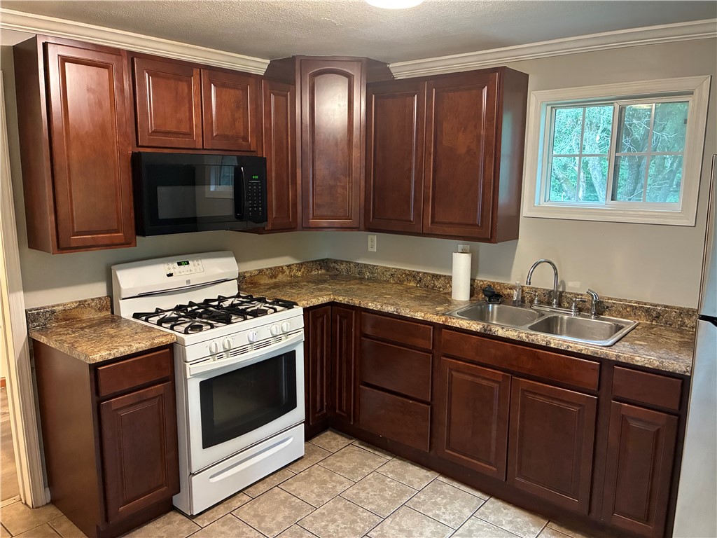 322 B Street Property Photo 11