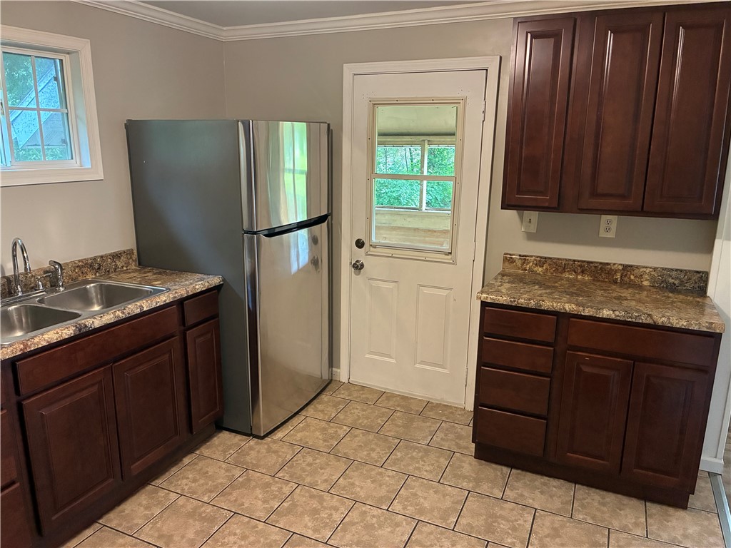 322 B Street Property Photo 13