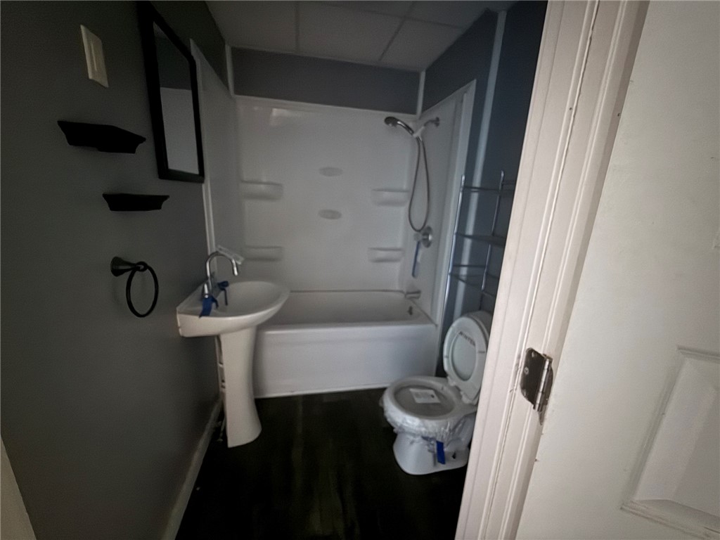 1208 Marshall Street Property Photo 8