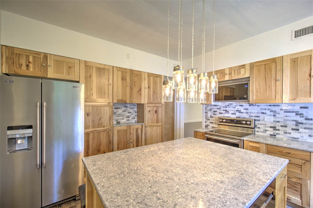 19 Montgomery Place Property Photo 13
